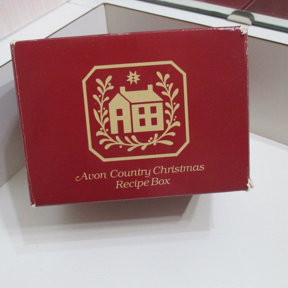 Avon 1982 Vintage Country Christmas Recipe Box With New Recipe Cards NWT Avon